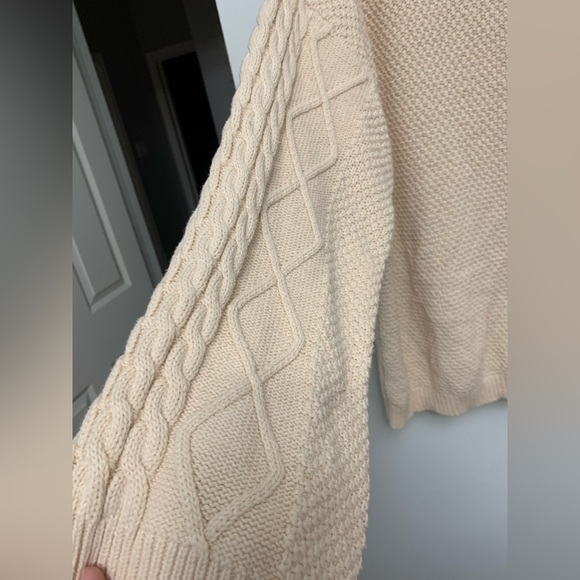 Pink Lily cream sweater - Picture 5 of 5